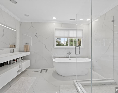 560 Van Emburgh - Photo Thumbnail 23