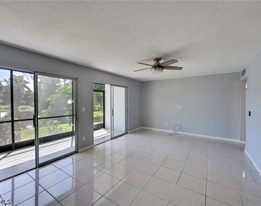 5712 Foxlake Drive - Photo Thumbnail 11