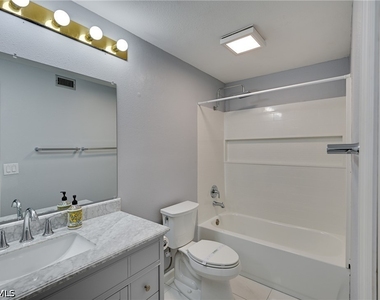 5712 Foxlake Drive - Photo Thumbnail 17