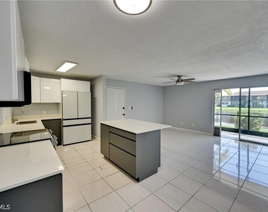 5712 Foxlake Drive - Photo Thumbnail 8