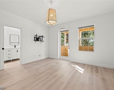 15316 Latitude Drive - Photo Thumbnail 20