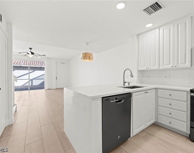 15316 Latitude Drive - Photo Thumbnail 10