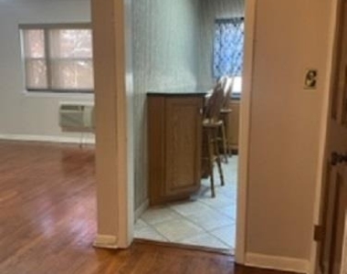 911 Teaneck - Photo Thumbnail 4