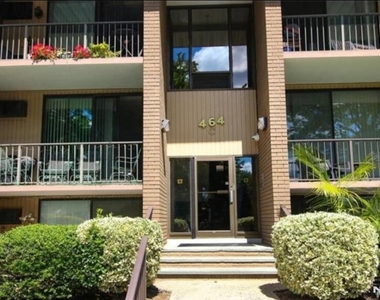 464 Liberty - Photo Thumbnail 9