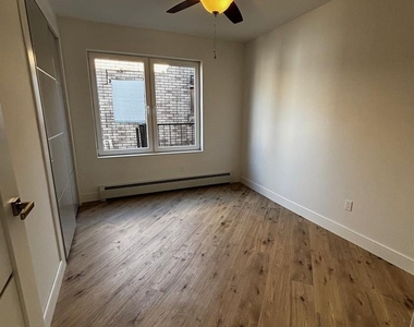 695 Elm - Photo Thumbnail 6