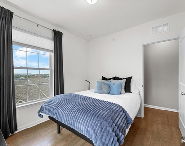 289 Bradley - Photo Thumbnail 31