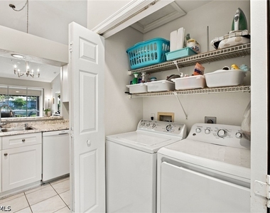 367 Dover Place - Photo Thumbnail 8
