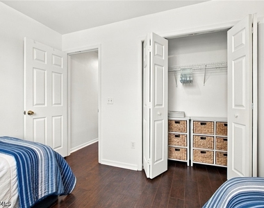 367 Dover Place - Photo Thumbnail 25
