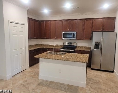 10171 Tin Maple Drive - Photo Thumbnail 2