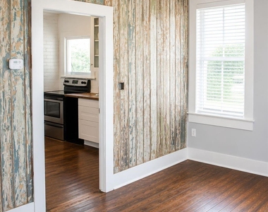 2627 Avenue K - Photo Thumbnail 3