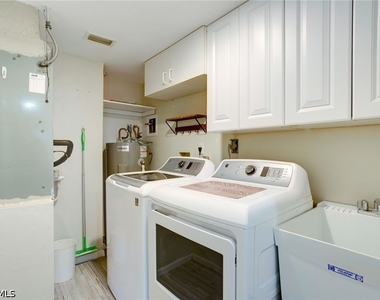 285 Naples Cove Drive - Photo Thumbnail 21