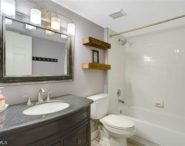 285 Naples Cove Drive - Photo Thumbnail 20
