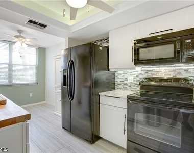 285 Naples Cove Drive - Photo Thumbnail 2