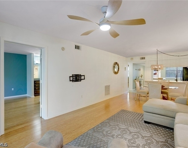 285 Naples Cove Drive - Photo Thumbnail 12