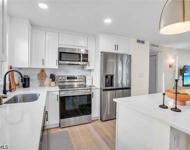 1549 Sandpiper Street - Photo Thumbnail 3