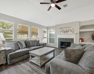 804 Cherry Blossom Drive - Photo Thumbnail 10