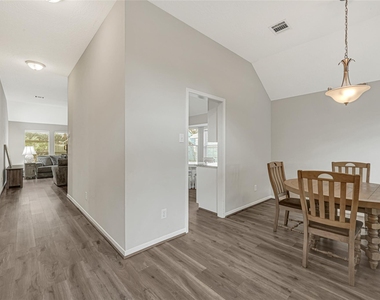804 Cherry Blossom Drive - Photo Thumbnail 20