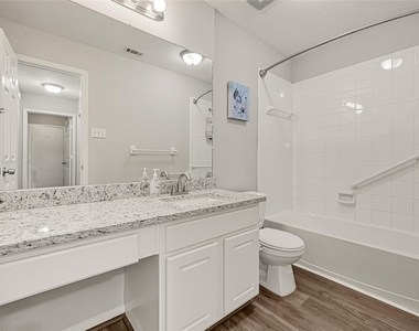 804 Cherry Blossom Drive - Photo Thumbnail 18