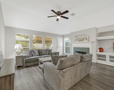 804 Cherry Blossom Drive - Photo Thumbnail 3