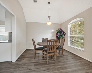 804 Cherry Blossom Drive - Photo Thumbnail 21