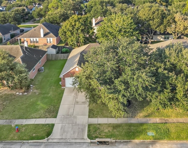 804 Cherry Blossom Drive - Photo Thumbnail 24