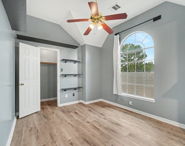 8511 Shellville Court - Photo Thumbnail 14
