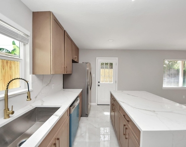 1503 Locklaine Drive - Photo Thumbnail 19