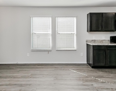 931 Imperial Heights Drive - Photo Thumbnail 1