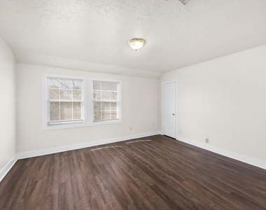 1501 Godwin Street - Photo Thumbnail 6