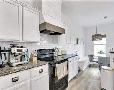 6715 Plum Springs Lane - Photo Thumbnail 10