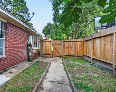 4415 Echo Falls Drive - Photo Thumbnail 23