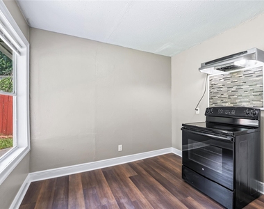 3120 Carter Street - Photo Thumbnail 10