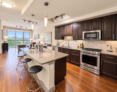 10401 Town And Country Way - Photo Thumbnail 1