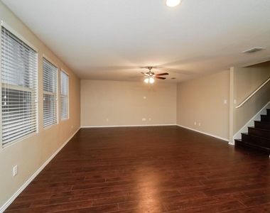 8000 Stowe Springs Lane - Photo Thumbnail 3