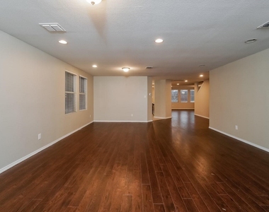 8000 Stowe Springs Lane - Photo Thumbnail 1