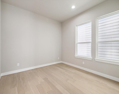5811 Mansfield Heights Ln - Photo Thumbnail 8