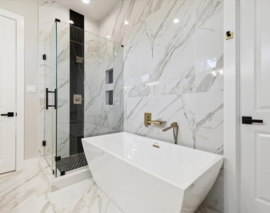5811 Mansfield Heights Ln - Photo Thumbnail 6