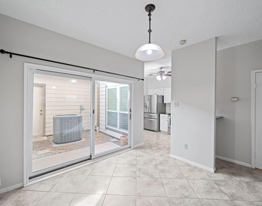 734 Country Place Drive - Photo Thumbnail 10