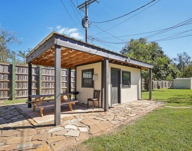 201 S Kansas Avenue - Photo Thumbnail 13
