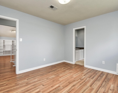 11730 Zarroll Drive - Photo Thumbnail 29