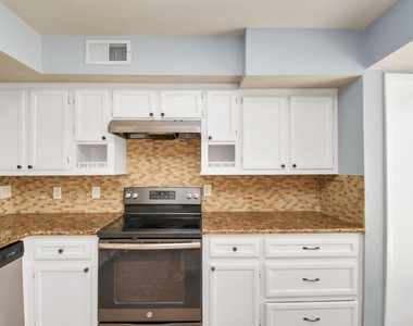 11730 Zarroll Drive - Photo Thumbnail 10