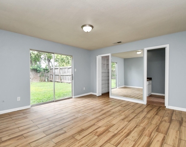11730 Zarroll Drive - Photo Thumbnail 18