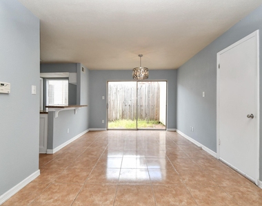 11730 Zarroll Drive - Photo Thumbnail 7