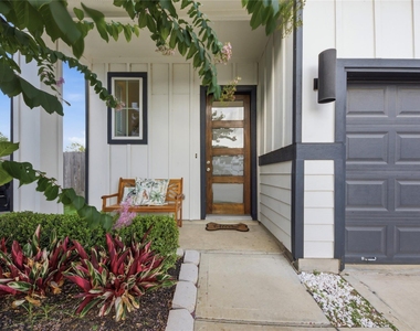 8903 Grovner Place - Photo Thumbnail 2
