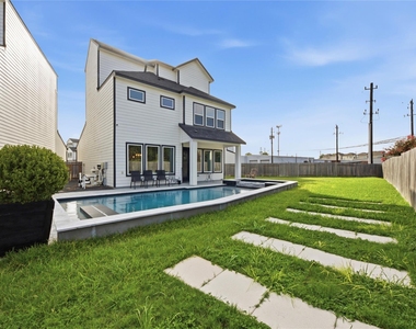 8903 Grovner Place - Photo Thumbnail 33
