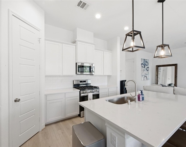 8903 Grovner Place - Photo Thumbnail 9
