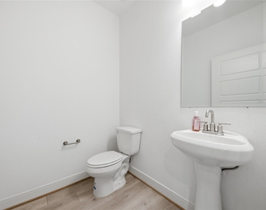 8903 Grovner Place - Photo Thumbnail 21