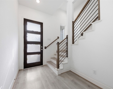 8903 Grovner Place - Photo Thumbnail 3
