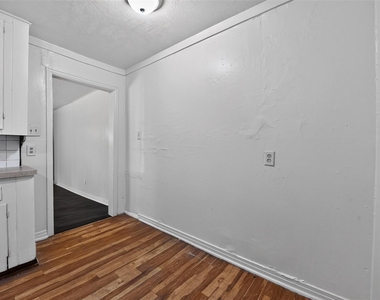 7822 Belbay Street - Photo Thumbnail 8