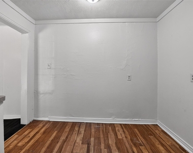 7822 Belbay Street - Photo Thumbnail 7